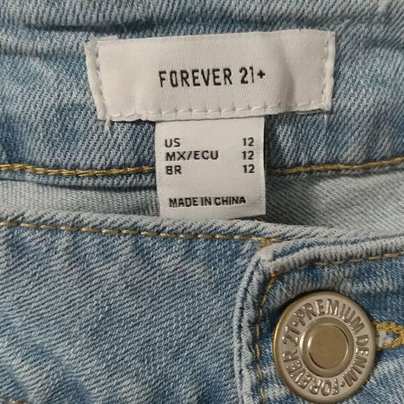 Forever 21+ Jeans - Picture 3 of 5